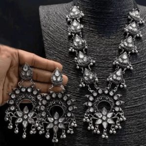 Samridhi Shimmering Oxidized Jewellery Set