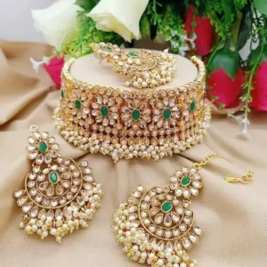 Artificial jewellery