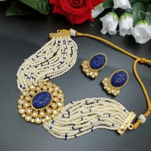 Twinkling Charming Choker Set