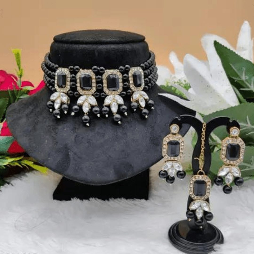 Graceful Gems Choker Set - Image 4