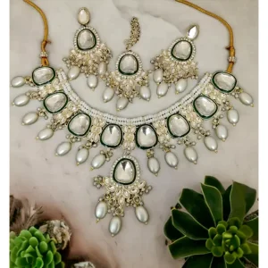 Kundan Jewellery Pearl Majesty Kundan Set