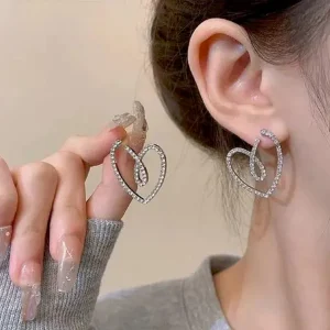 Twisted Hearts Sparkle Earrings